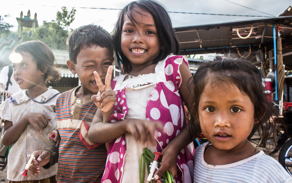 kinder in kambodscha