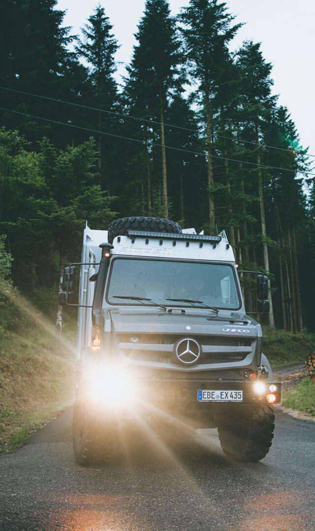 Impressionen vom Outdoor Camping mit Mercedes